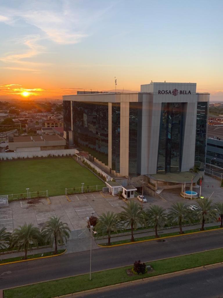 Rosa Bela Hotel&Convention Center Puerto Ordaz Esterno foto